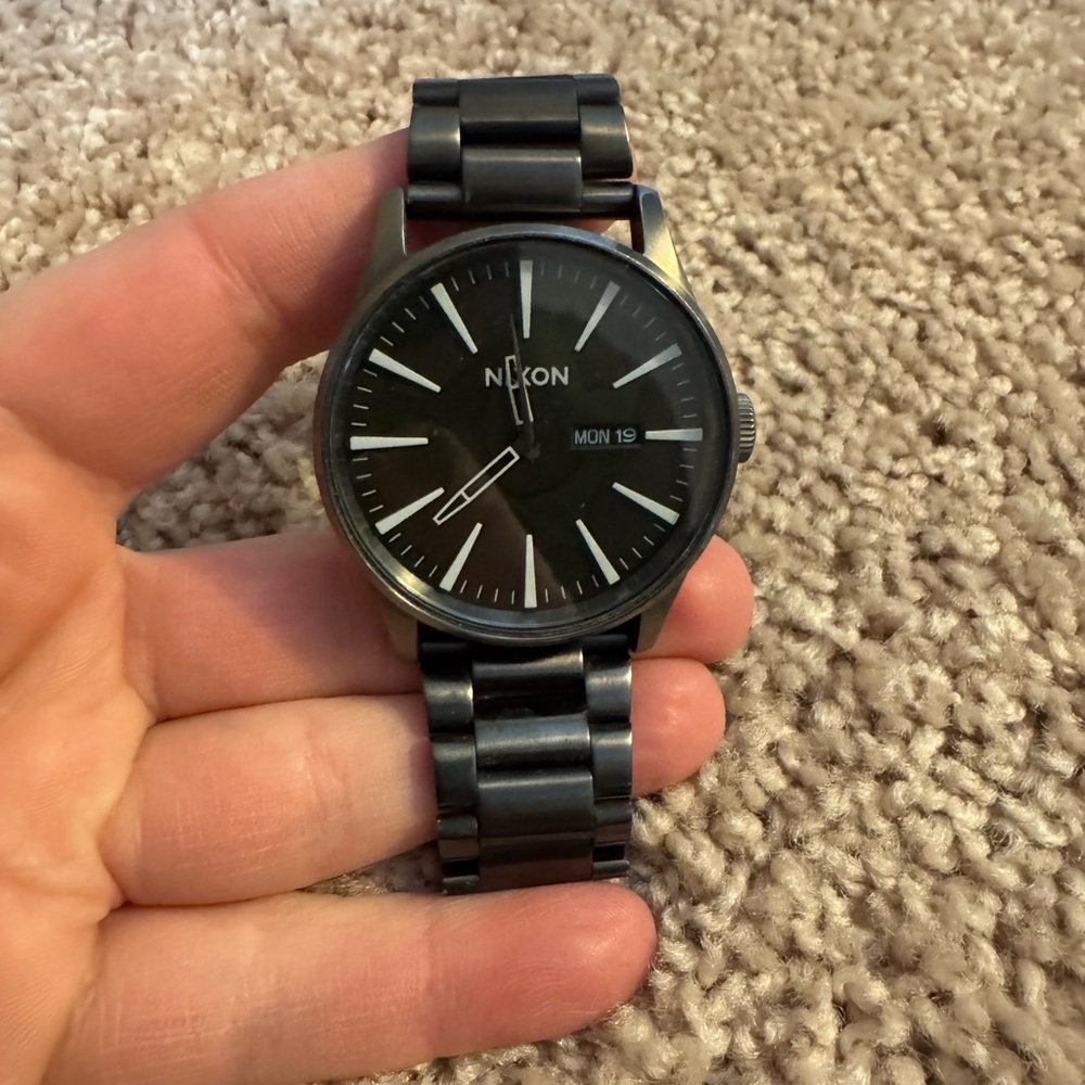 Nixon Sentry Stainless Steel